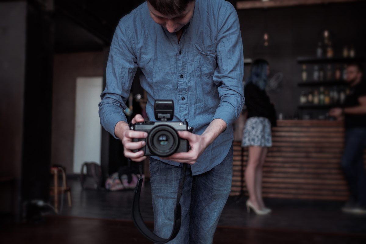 Restoring Blurry Vintage Photos with Photoshop's Generative Upscale (One-Click Method)