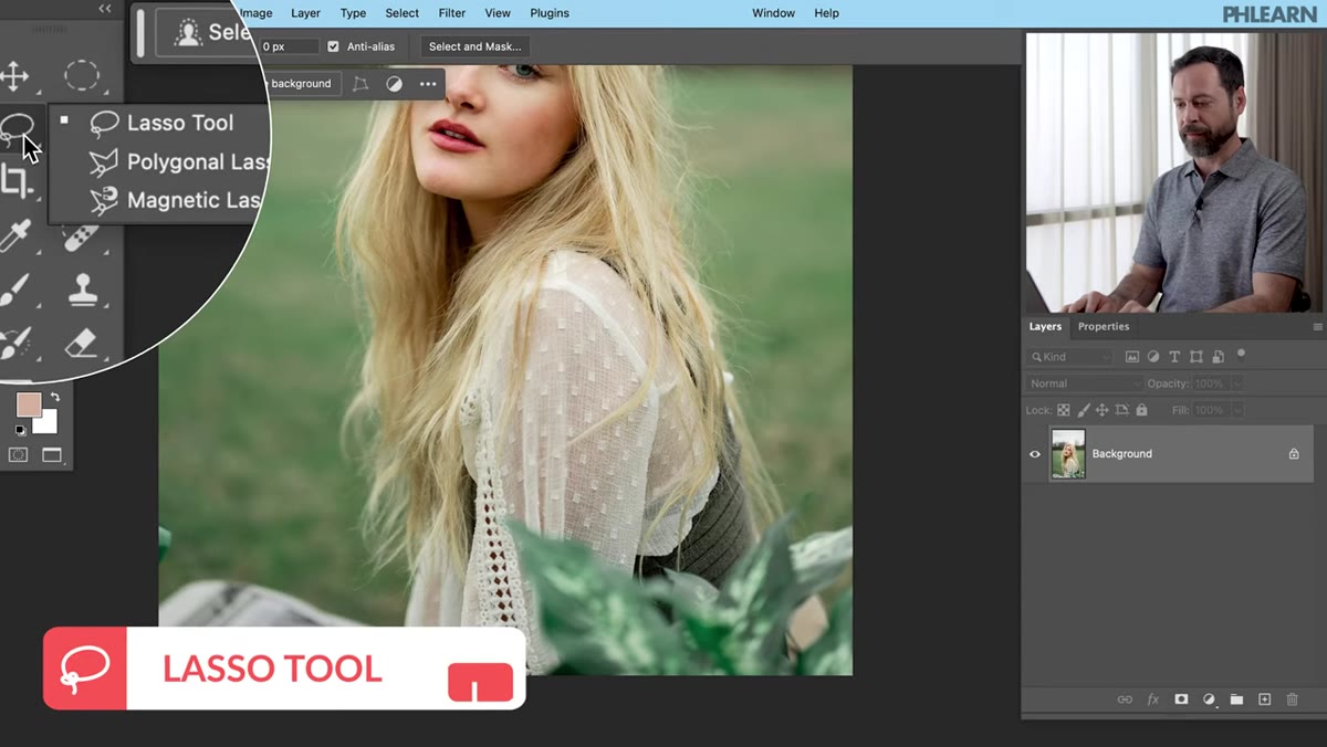 Lasso tool selected in Photoshop toolbar
