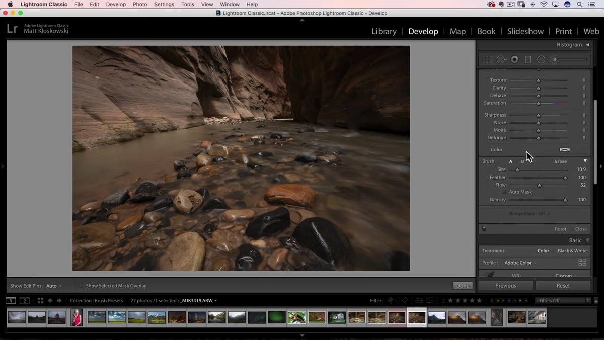 Two brush strokes compared, one at 100% flow, one at 50% flow