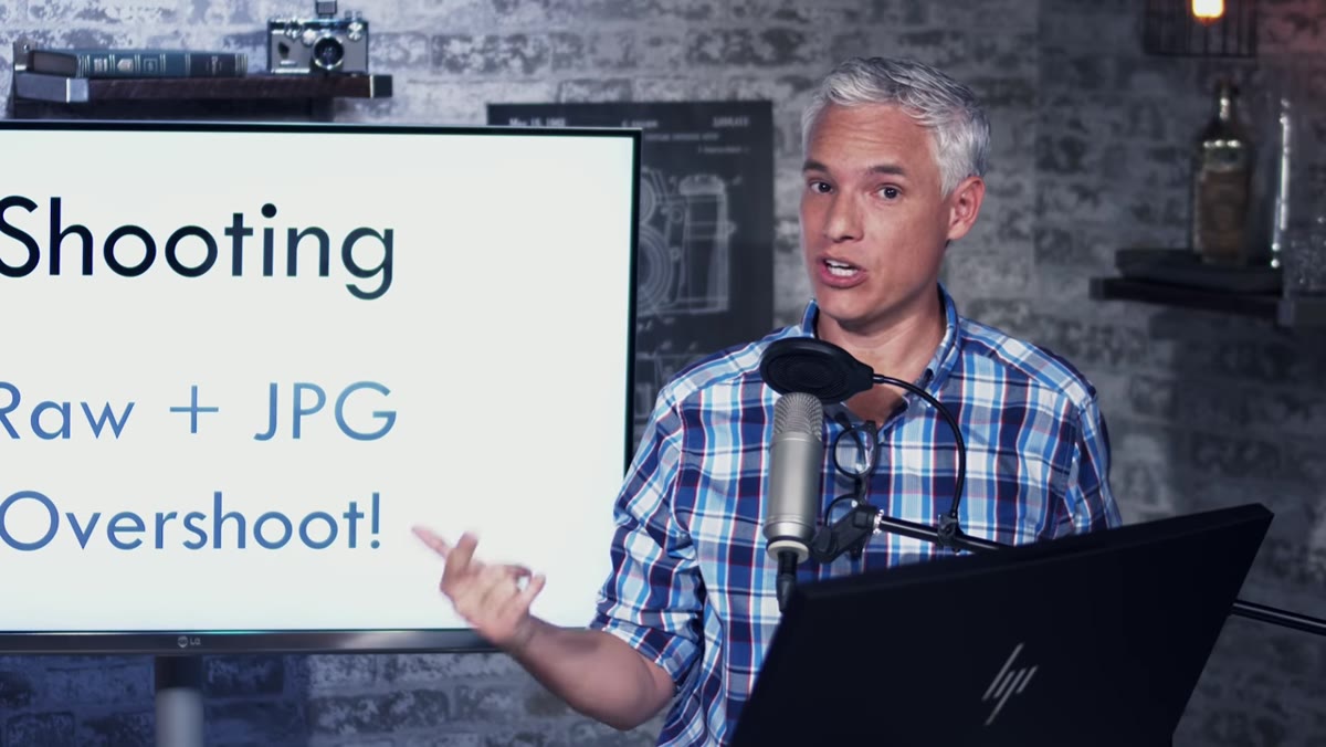 Camera card slot setup showing RAW and JPEG destinations