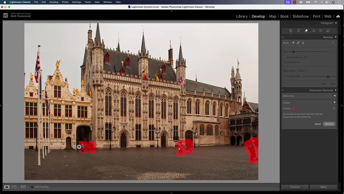 AI highlighting detected people in the photograph